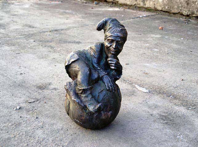 Pracownia rzeźbiarska: krasnal_amrest.jpg