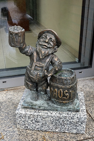 Pracownia rzeźbiarska: krasnal_browar.jpg