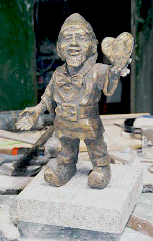 Pracownia rzeźbiarska: krasnal_serce.jpg