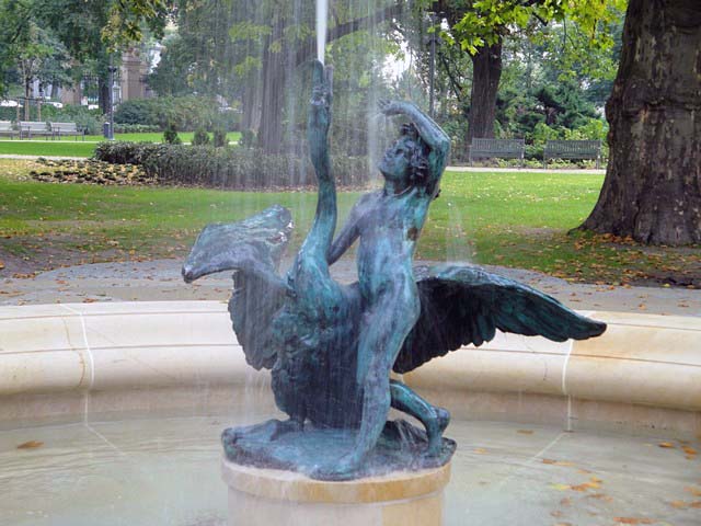 Pracownia rzeźbiarska: 34_chlopiec_z_labedziem-wroclaw.jpg