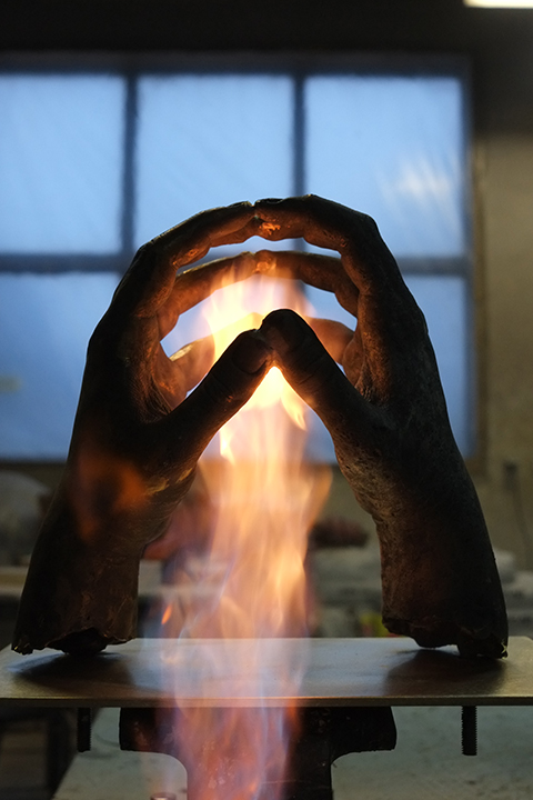 Pracownia rzeźbiarska: rece.jpg