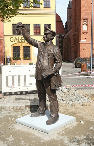 Pracownia rzeźbiarska: 1_kolejarz2.jpg